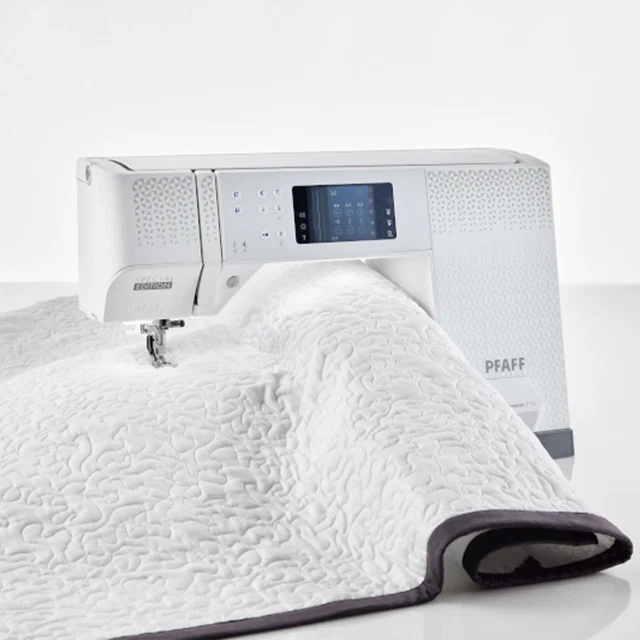 pfaff-expression-710-strauraum